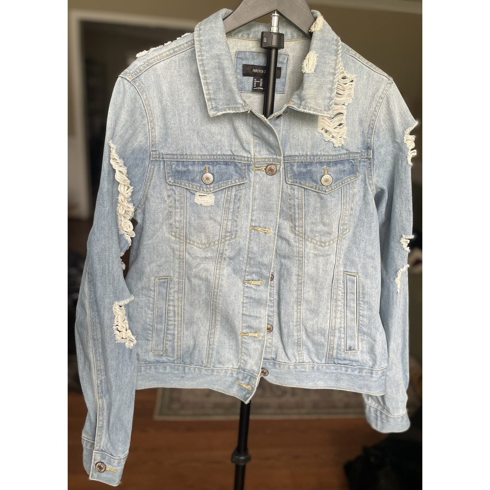 Forever 21 Women's Size OX Blue Denim Jean Jacket Distressed‎